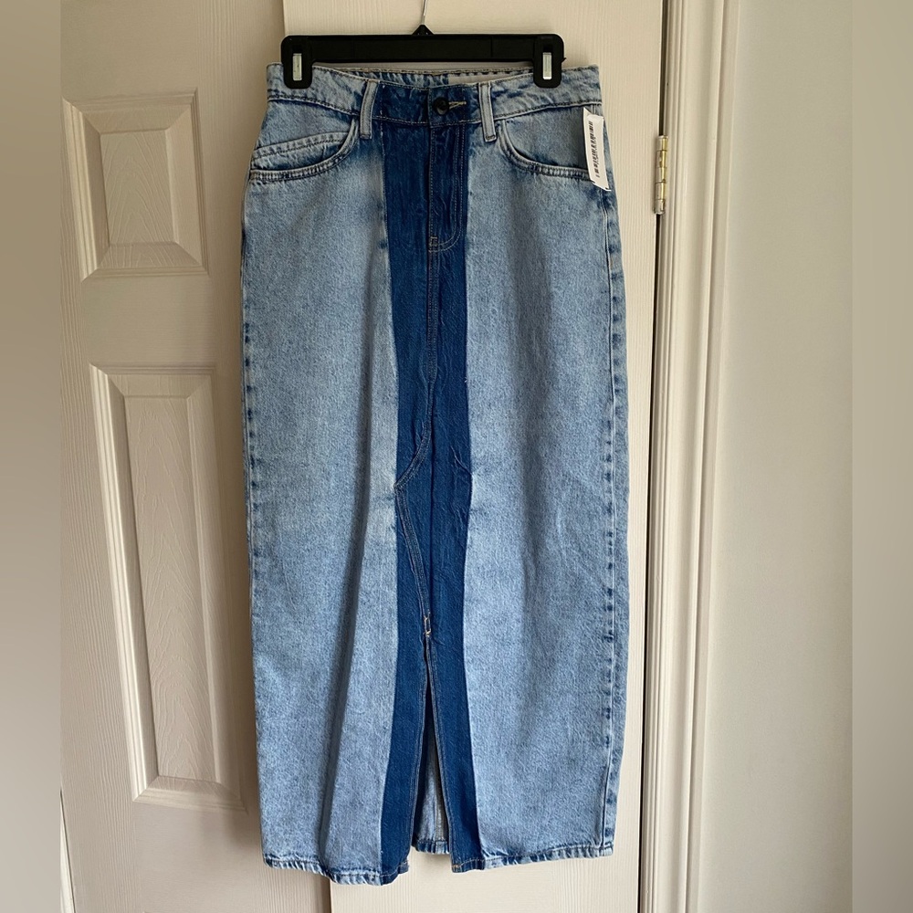 NWT Noisy May Light Blue Denim Skirt with Indigo stripe and front slit